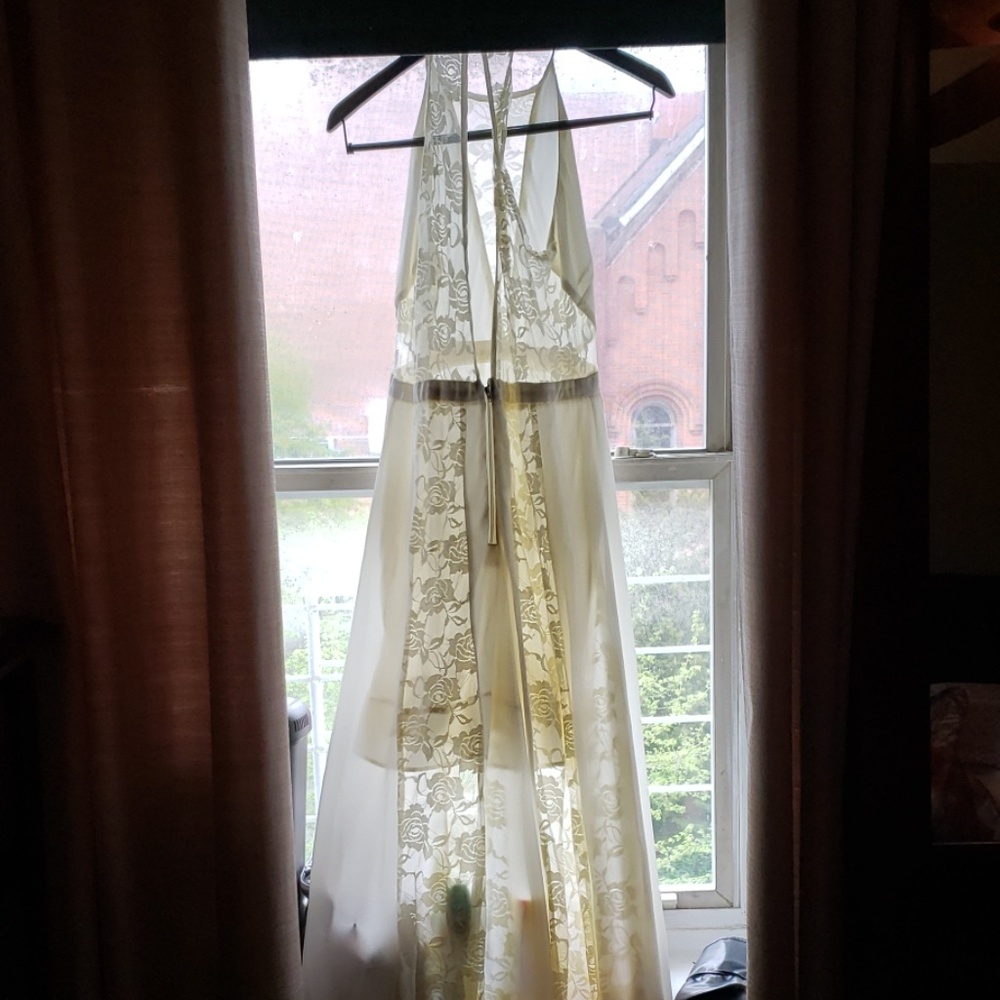 Dress - Picture 4 of 4